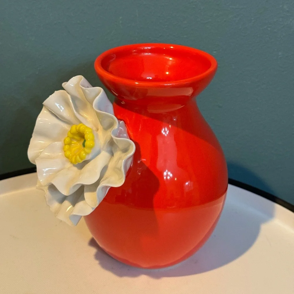 Anthropologie 3D White Poppy Red Ceramic Vase